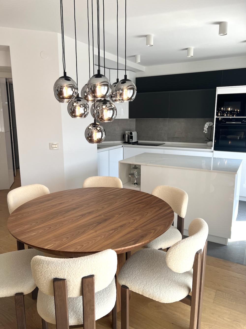 Slika 3 - Nebojsina, Četvorosoban stan za izdavanje, 205m2, 3.300€