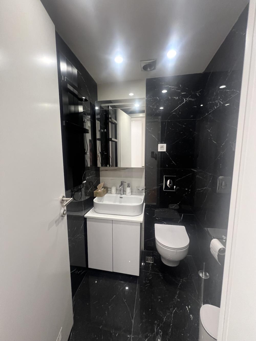 Slika 11 - Nebojsina, Četvorosoban stan za izdavanje, 205m2, 3.300€