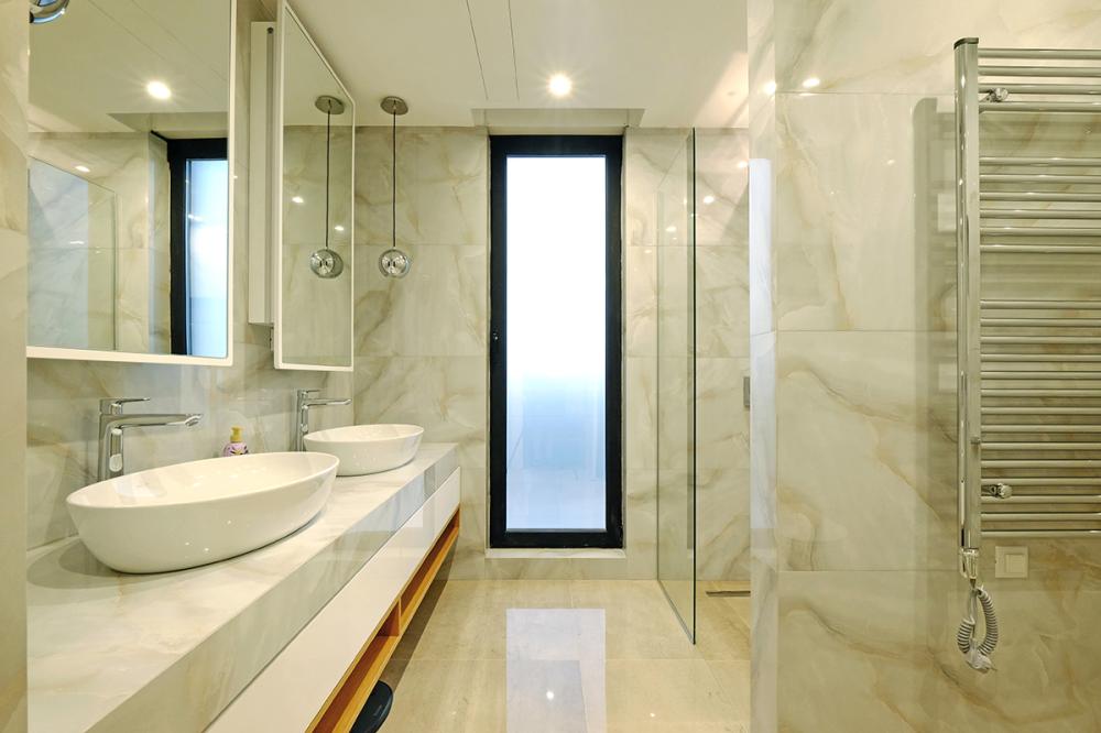 Slika 8 - Ustanicka, Šestosoban stan na prodaju, 250m2, 800.000€