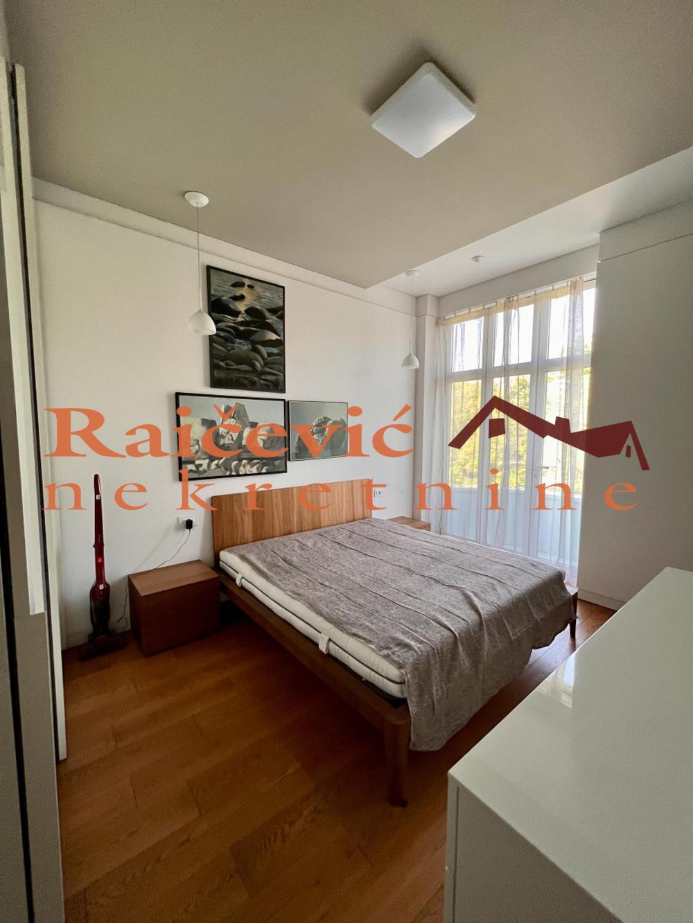 Slika 4 - Pariska, Dvosoban stan za izdavanje, 65m2, 1.200€