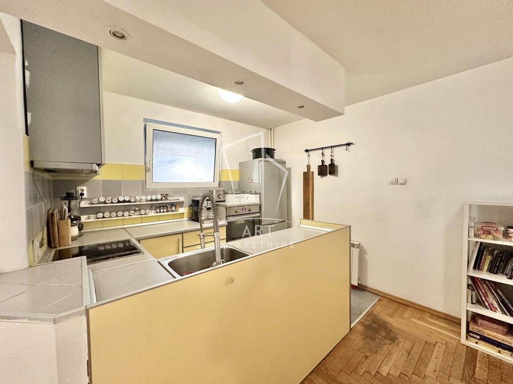 Slika 2 - Slavoljuba Vuksanovića, Trosoban stan na prodaju, 82m2, 180.000€