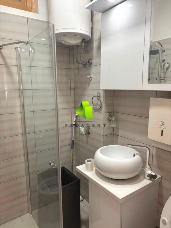 Slika 5 -  Lokal za izdavanje, 72m2, 450€