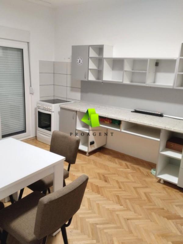 Slika 2 - Dvosoban stan za izdavanje, 65m2, 300€