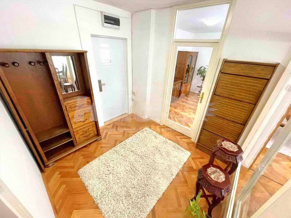 Slika 11 - Bulevar Nemanjica 1, Trosoban stan za izdavanje, 77m2, 400€