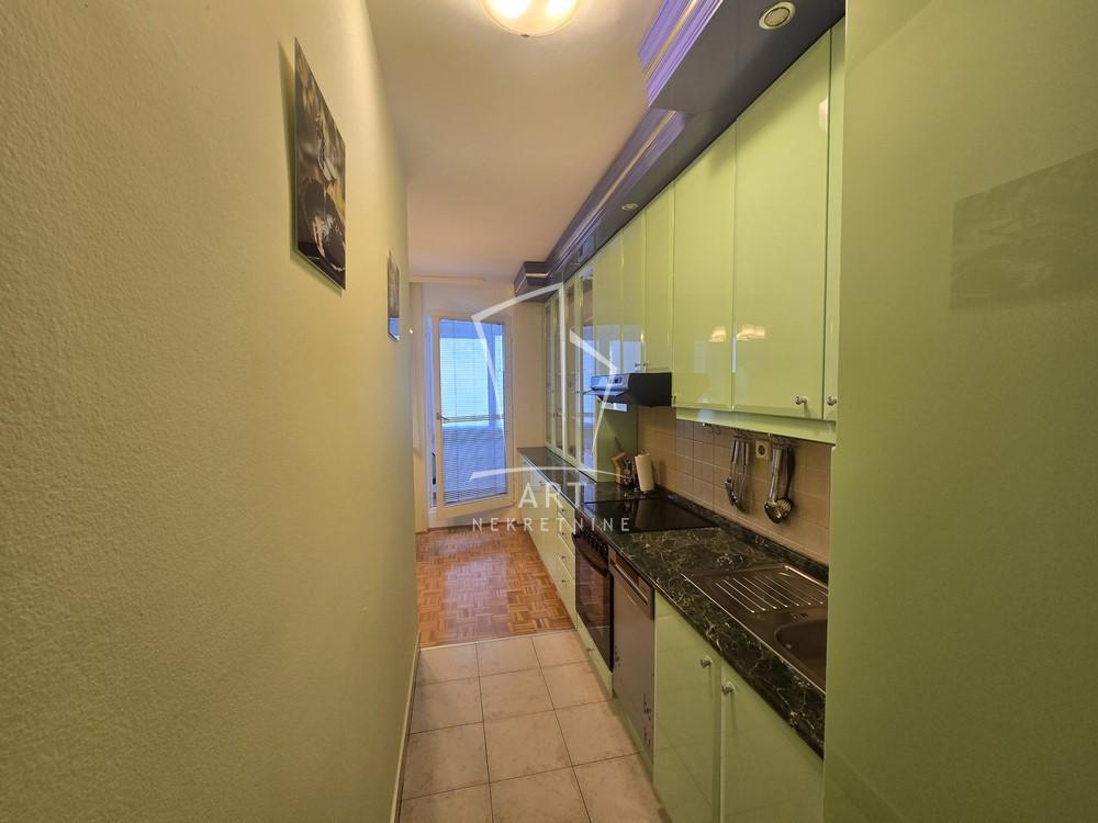 Slika 4 - Antifašističke borbe, Dvosoban stan za izdavanje, 58m2, 700€