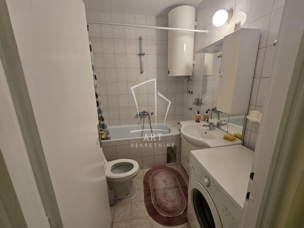 Slika 6 - Antifašističke borbe, Dvosoban stan za izdavanje, 58m2, 700€