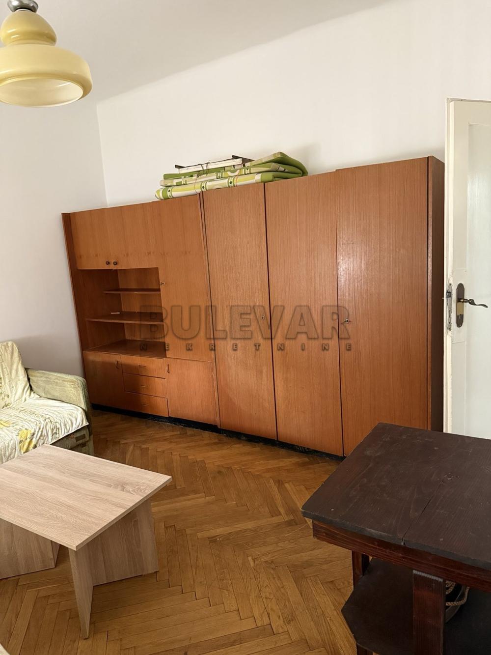 Slika 2 - Cara Dušana, Dvoiposoban stan za izdavanje, 51m2, 250€