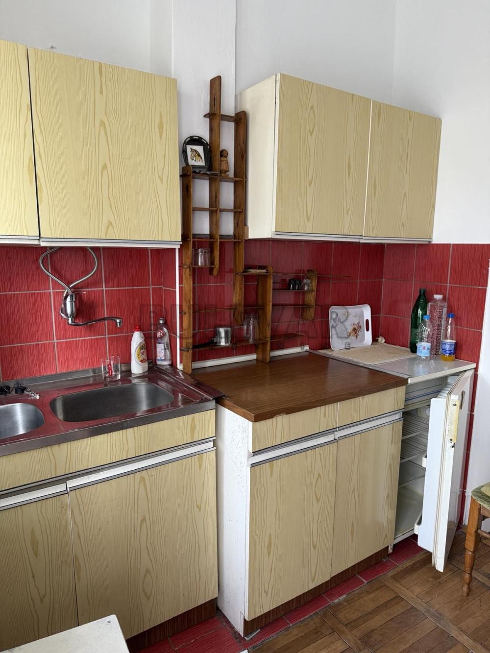 Slika 4 - Cara Dušana, Dvoiposoban stan za izdavanje, 51m2, 250€