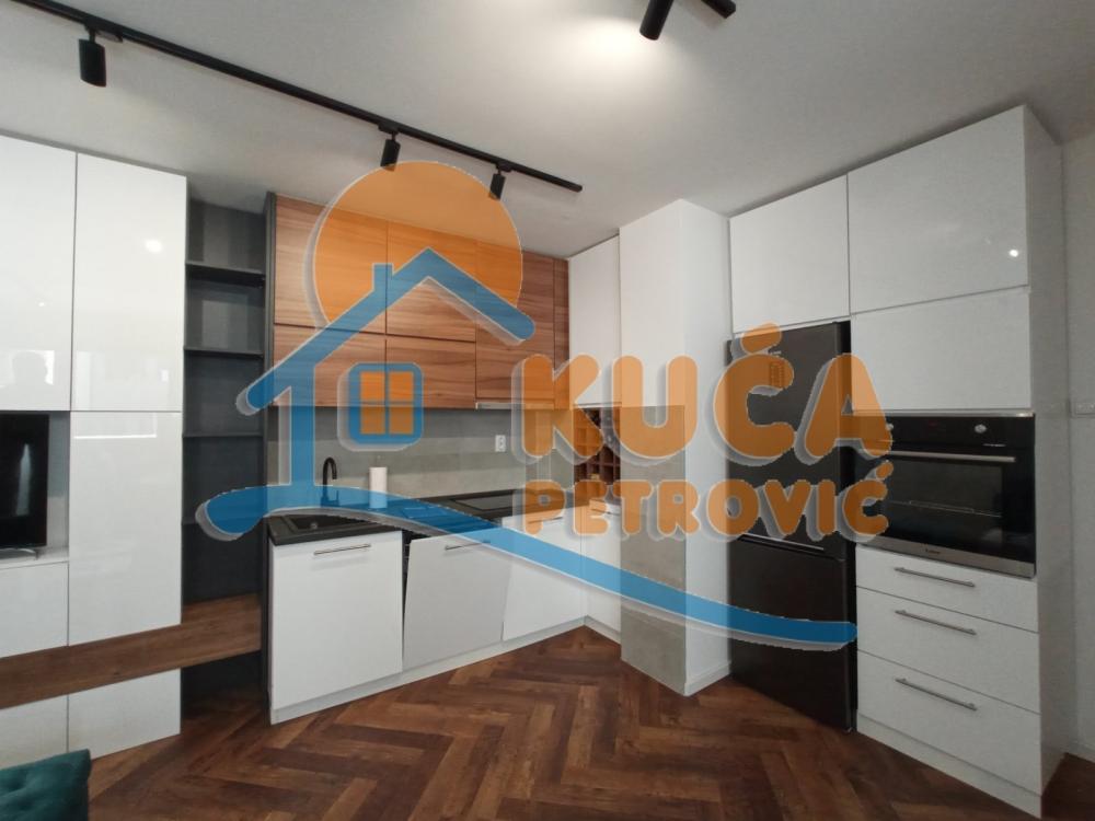 Slika 4 - Kej 29. decembra, Dvoiposoban stan za izdavanje, 60m2, 600€