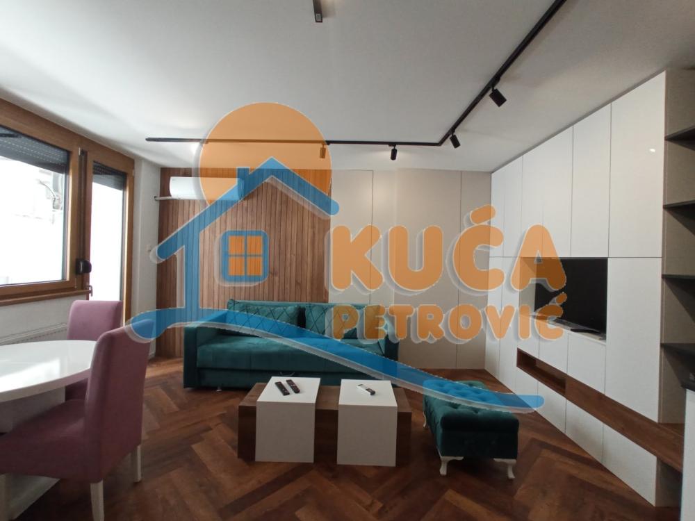 Slika 1 - Kej 29. decembra, Dvoiposoban stan za izdavanje, 60m2, 600€