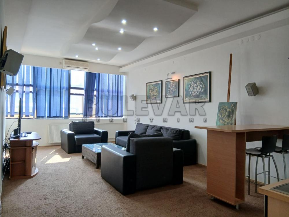 Slika 4 - Obrenovićeva,  Stan za izdavanje, 43m2, 300€