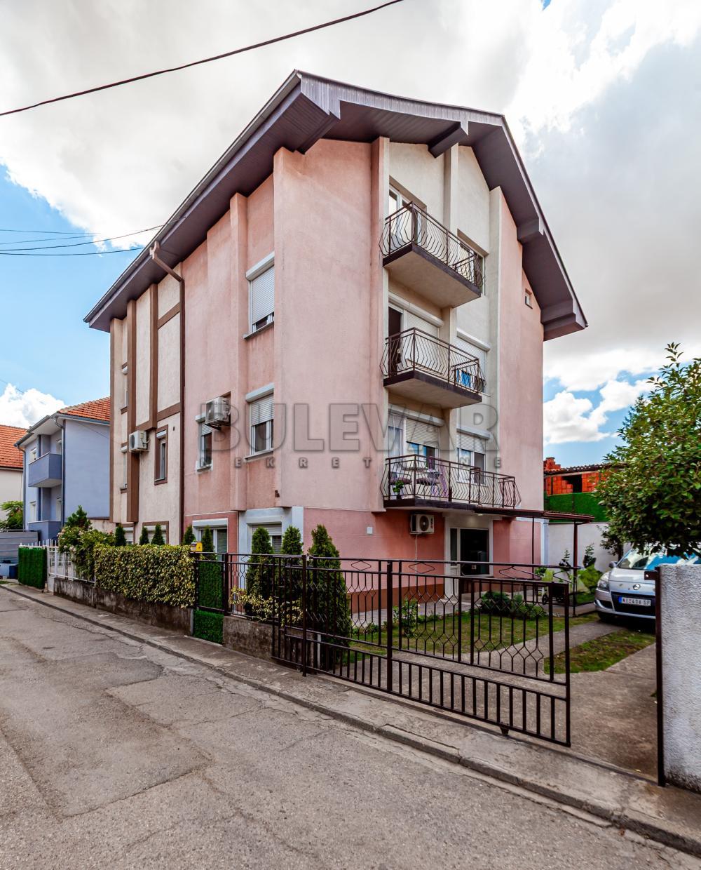 Glavna slika -Humska,  Kuća na prodaju, 216m2, 160.000€