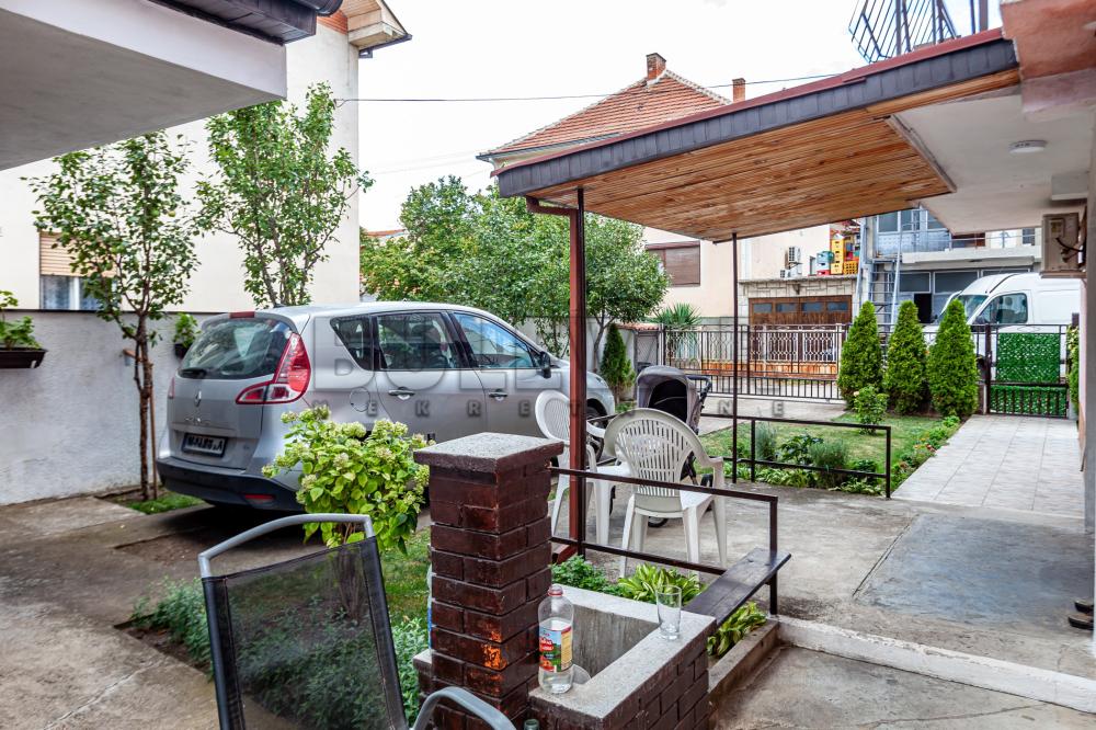 Slika 2 - Humska,  Kuća na prodaju, 216m2, 160.000€