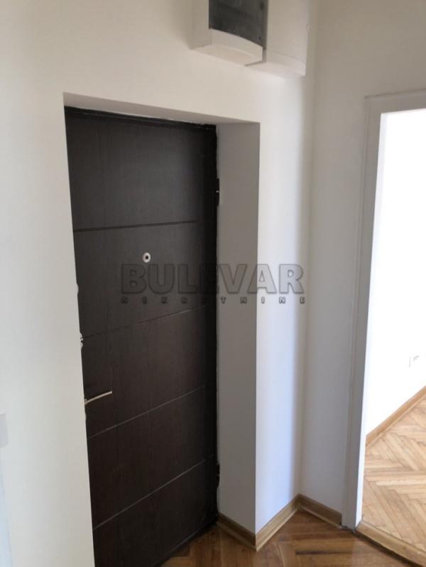 Slika 5 - Obrenovićeva, Jednoiposoban stan za izdavanje, 38m2, 320€