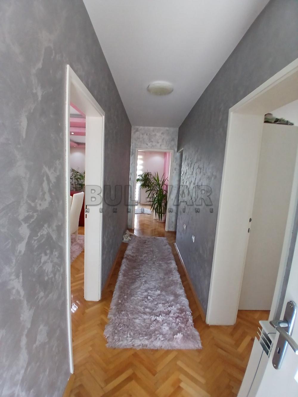 Slika 11 - Somborska, Dvoiposoban stan za izdavanje, 88m2, 600€