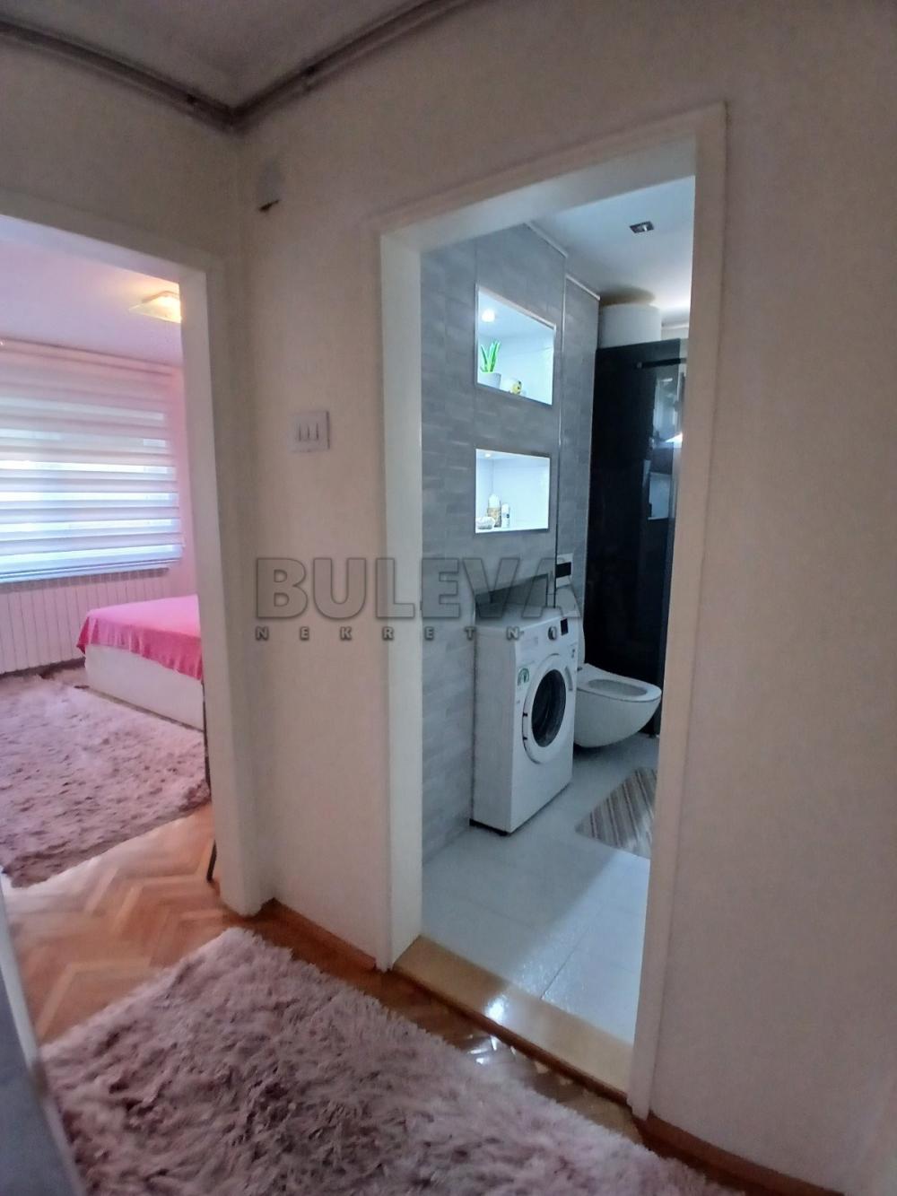 Slika 9 - Somborska, Dvoiposoban stan za izdavanje, 88m2, 600€