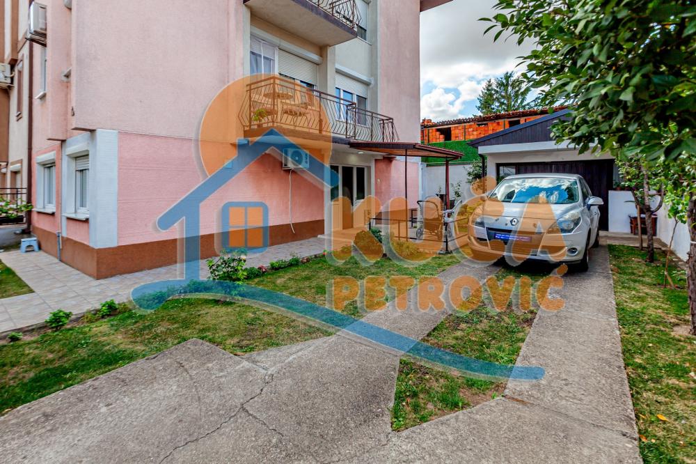 Slika 1 - Humska,  Kuća na prodaju, 216m2, 160.000€