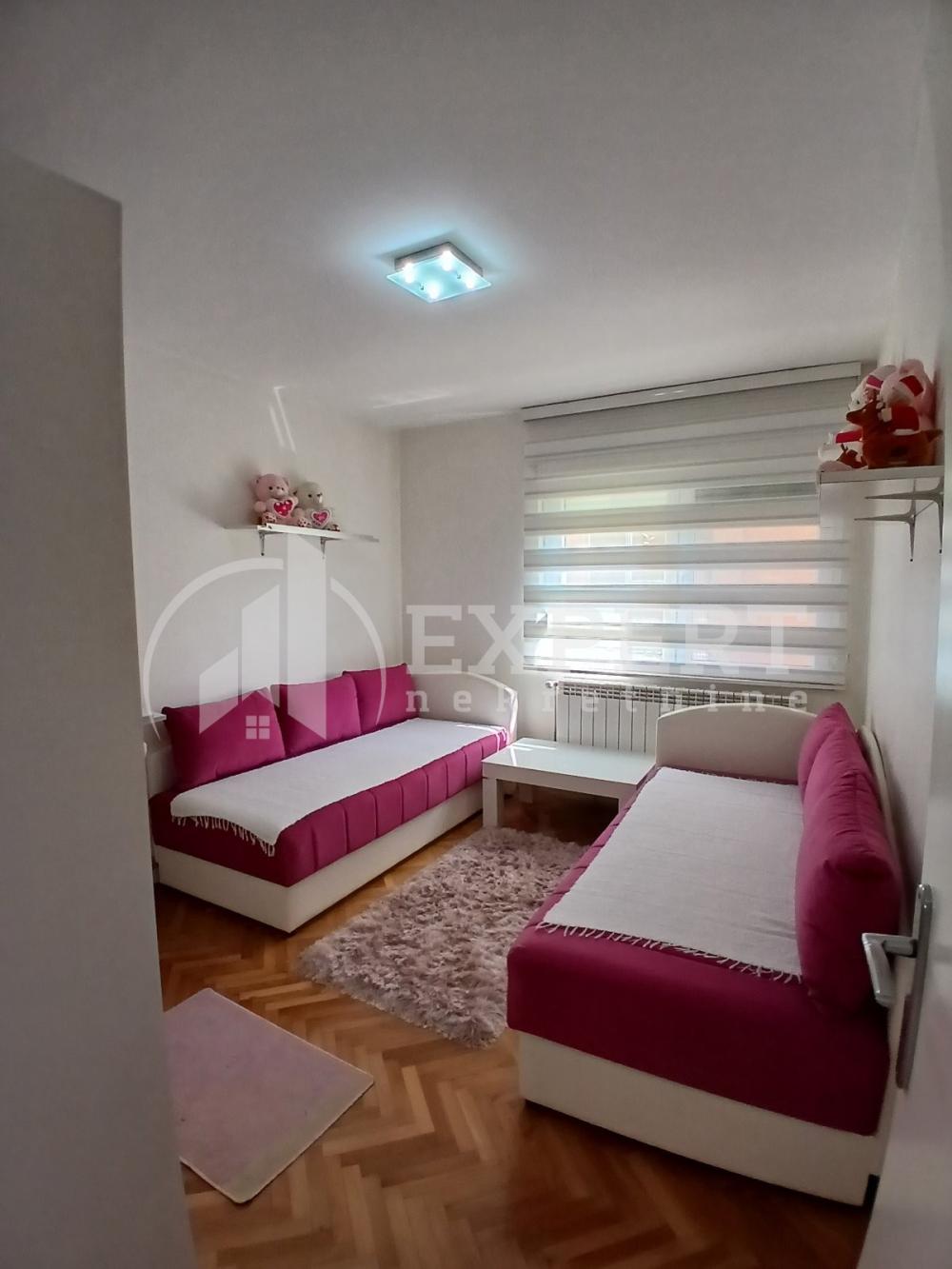 Slika 5 - Somborska, Dvoiposoban stan za izdavanje, 88m2, 500€