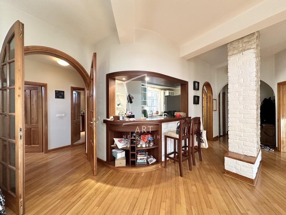 Slika 4 - Vlajkovićeva, Četvorosoban stan na prodaju, 114m2, 380.000€