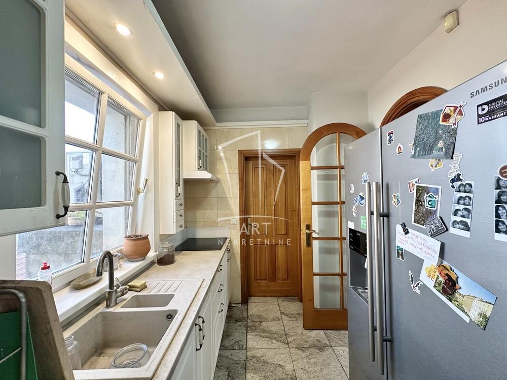 Slika 7 - Vlajkovićeva, Četvorosoban stan na prodaju, 114m2, 380.000€