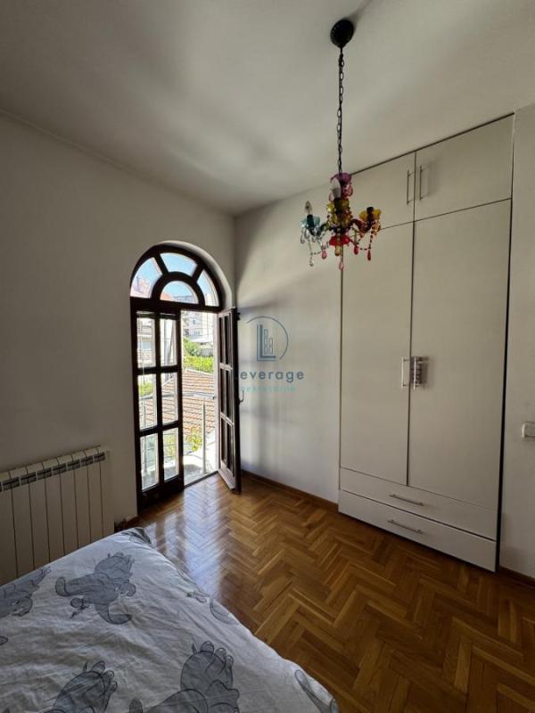 Slika 4 - Vitezova Karađorđeve zvezde, Kuća za izdavanje, 180m2, 1.490€