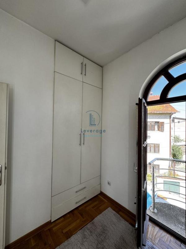 Slika 5 - Vitezova Karađorđeve zvezde, Kuća za izdavanje, 180m2, 1.490€