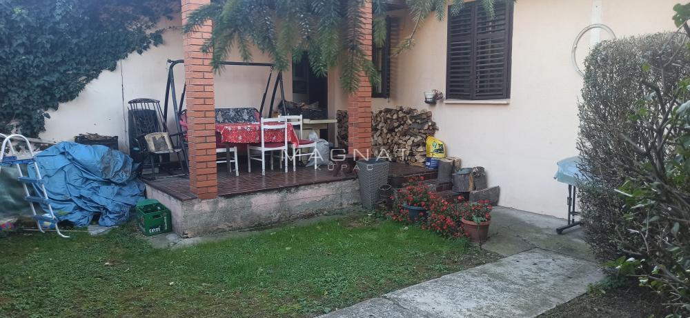 Glavna slika -Bulevar Patrijarha Pavla,  Kuća na prodaju, 74m2, 124.000€