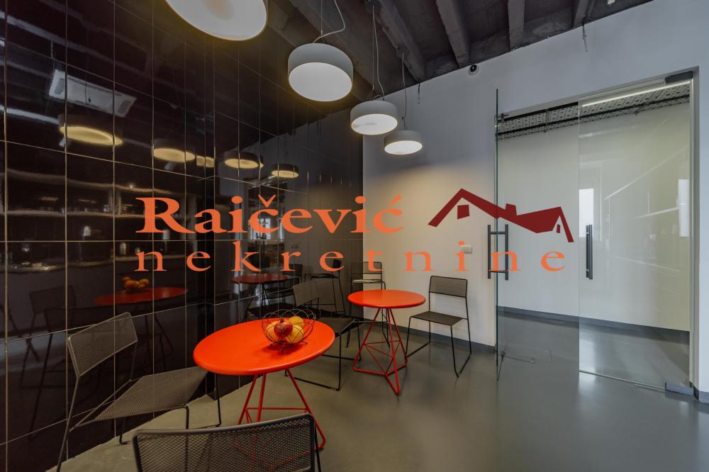 Slika 9 - Kneza Mihaila,  Lokal za izdavanje, 34m2, 2.300€