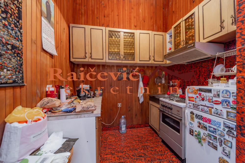 Slika 1 - Gospodska, Šestoiposoban stan na prodaju, 214m2, 600.000€