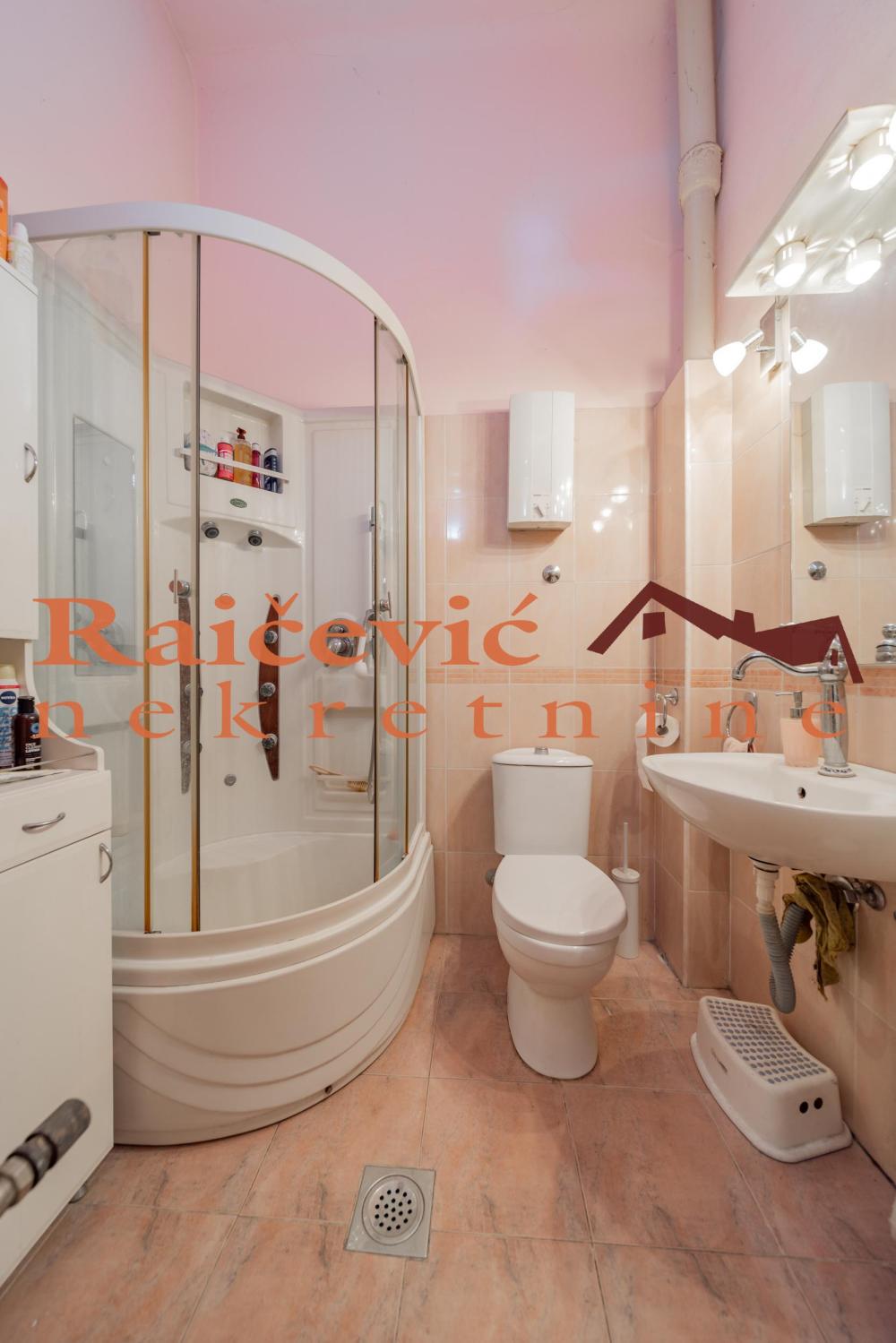 Slika 8 - Gospodska, Šestoiposoban stan na prodaju, 214m2, 600.000€