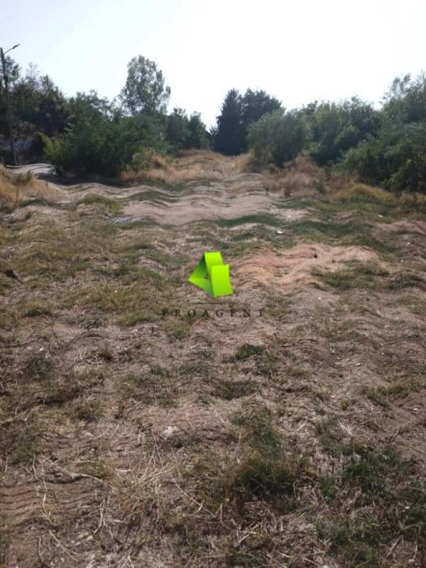 Glavna slika - Plac na prodaju, Crveni Krst, Donji Komren, 170.000€