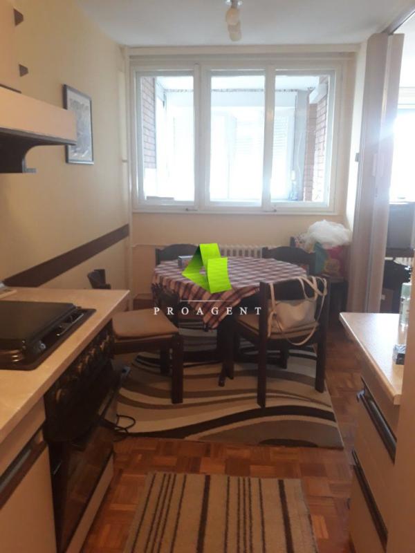 Slika 2 - Trosoban stan za izdavanje, 76m2, 350€