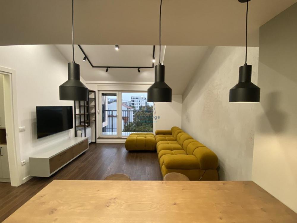 Slika 1 - Dragačevksa, Četvorosoban stan za izdavanje, 68m2, 1.300€