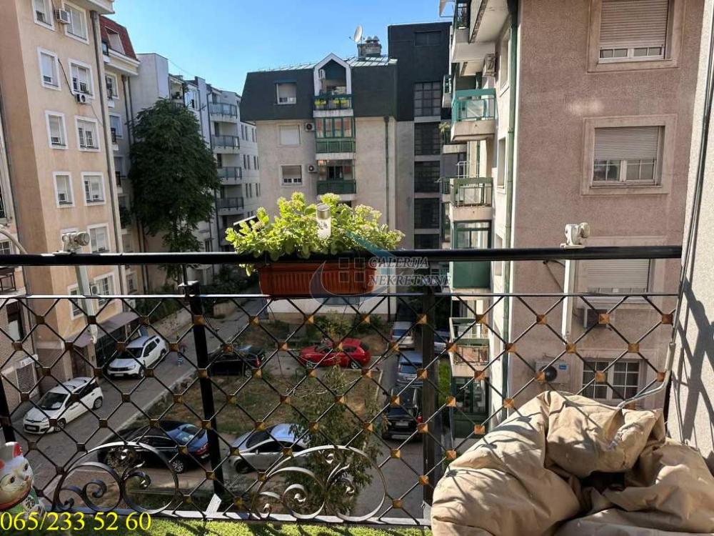 Slika 1 - Đuke Dinić, Dvosoban stan na prodaju, 65m2, 240.000€