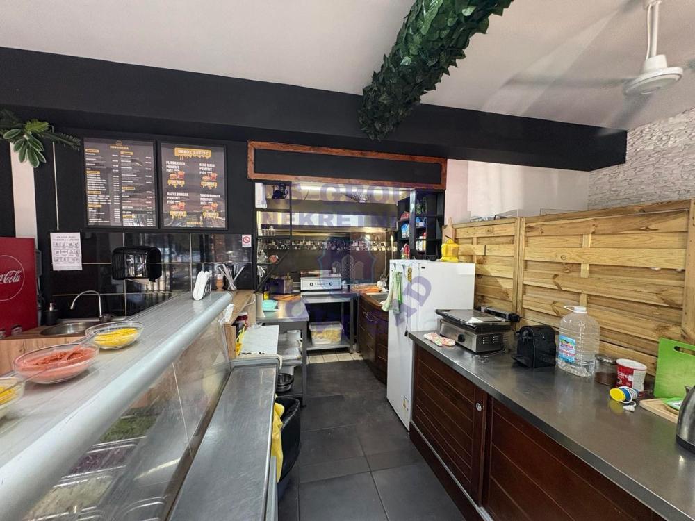 Slika 7 - Braće Ribnikar,  Lokal na prodaju, 27m2, 101.850€