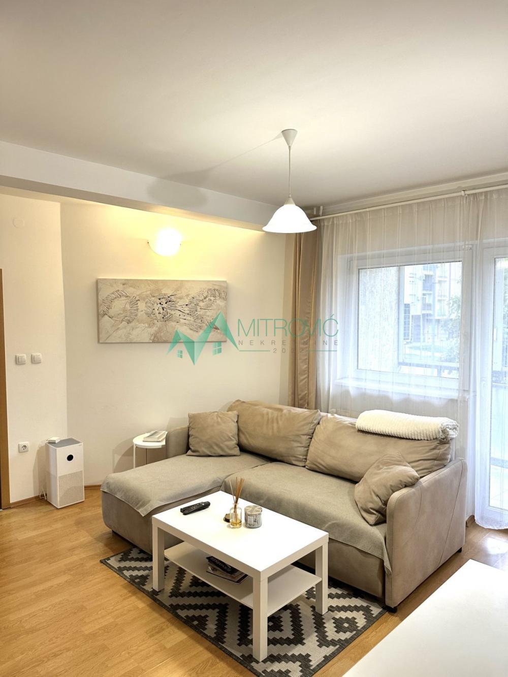 Glavna slika -Jednoiposoban stan za izdavanje, 39m2, 450€