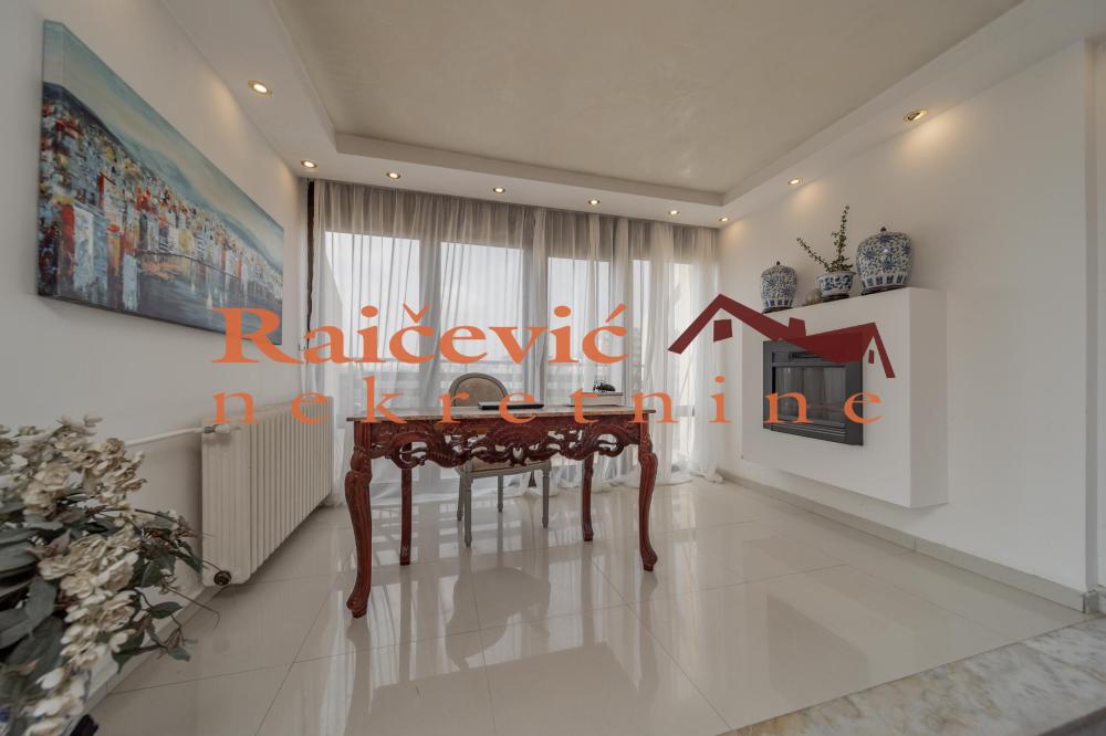 Slika 2 - Omladinskih brigada, Četvorosoban stan na prodaju, 167m2, 450.000€