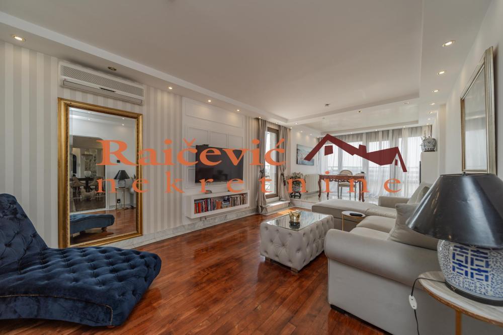 Glavna slika -Omladinskih brigada, Četvorosoban stan na prodaju, 167m2, 450.000€