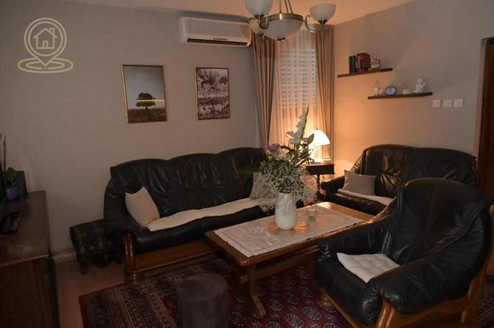 Slika 2 -  Kuća na prodaju, 222m2, 255.000€