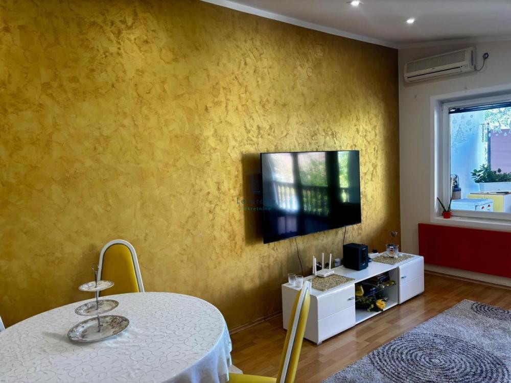 Slika 2 - Ljubićka, Kuća za izdavanje, 110m2, 700€