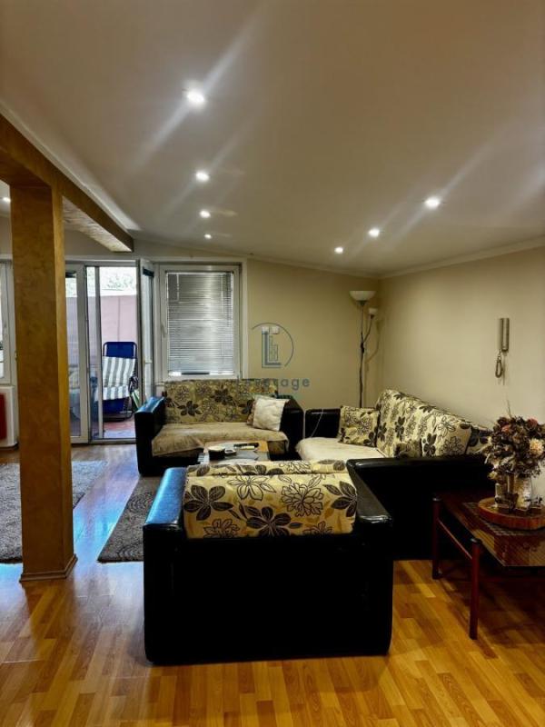 Slika 1 - Ljubićka, Kuća za izdavanje, 110m2, 700€