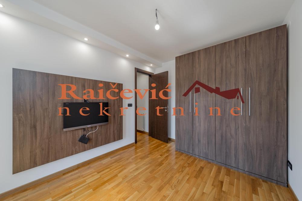 Slika 10 - Gligorija Vozarevica, Četvorosoban stan na prodaju, 132m2, 360.000€