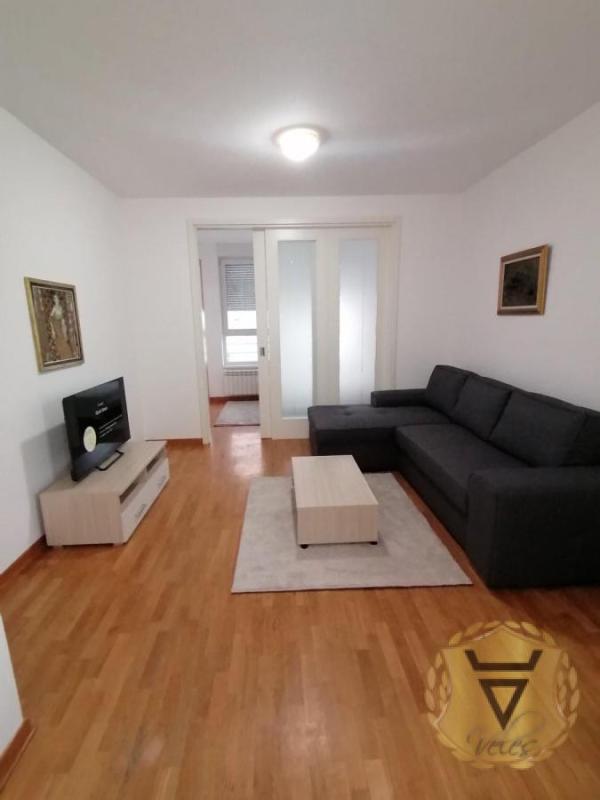 Slika 1 - Dvosoban stan za izdavanje, 50m2, 650€