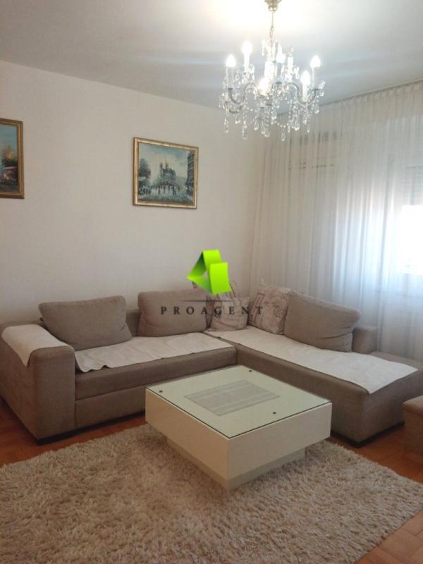 Glavna slika -Trosoban stan na prodaju, 71m2, 142.000€