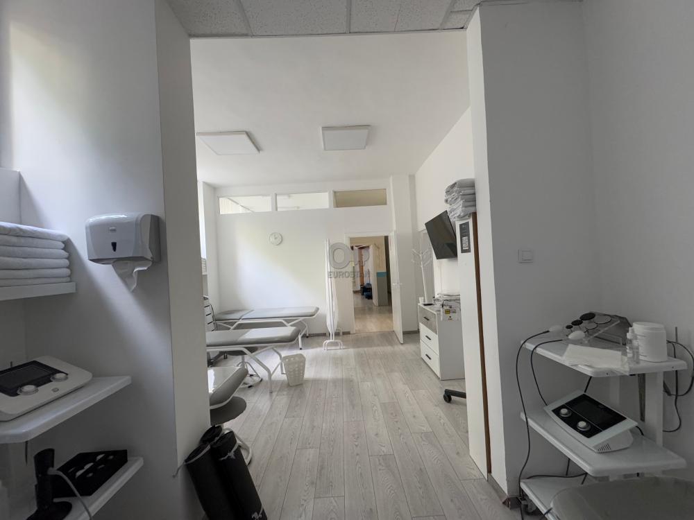 Slika 9 - Blagoja Parovića,  Lokal za izdavanje, 136m2, 2.040€