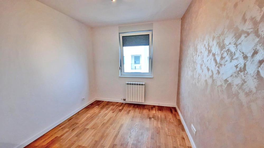 Slika 4 - Mirka Sandica, Trosoban stan na prodaju, 68m2, 228.500€