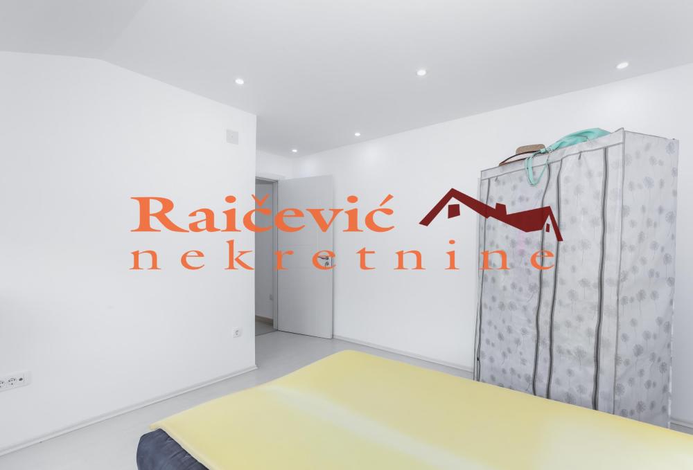 Slika 4 - Bakiceva,  Lokal za izdavanje, 180m2, 1.200€