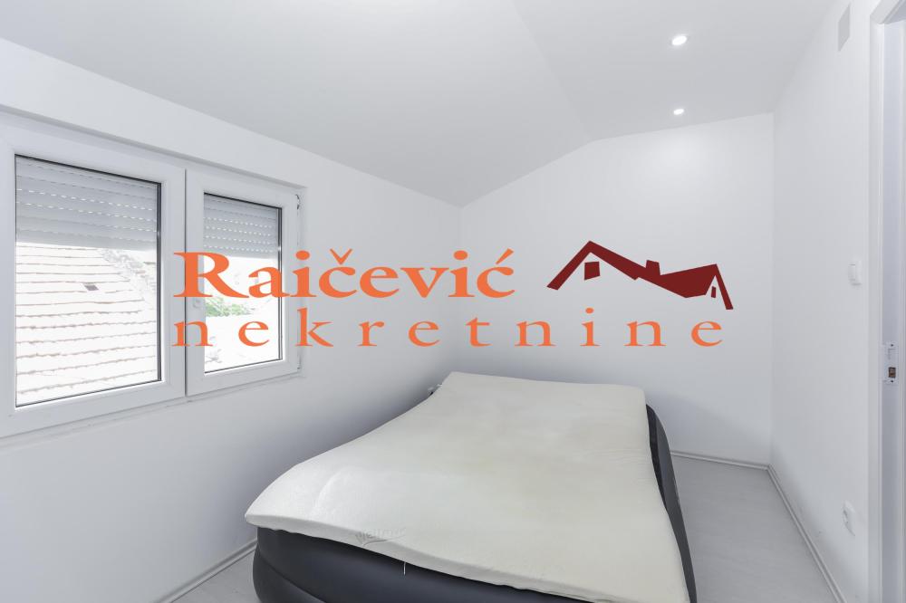 Slika 9 - Bakiceva,  Lokal za izdavanje, 180m2, 1.200€