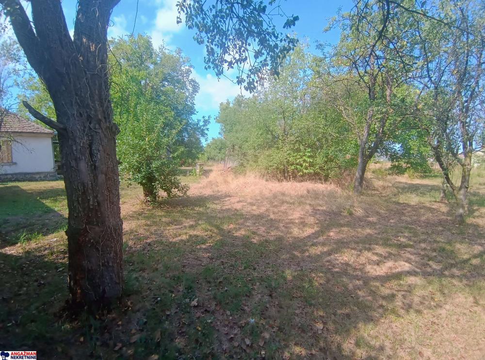 Slika 3 -  Plac na prodaju, Voždovac, Pinosava, 200.000€