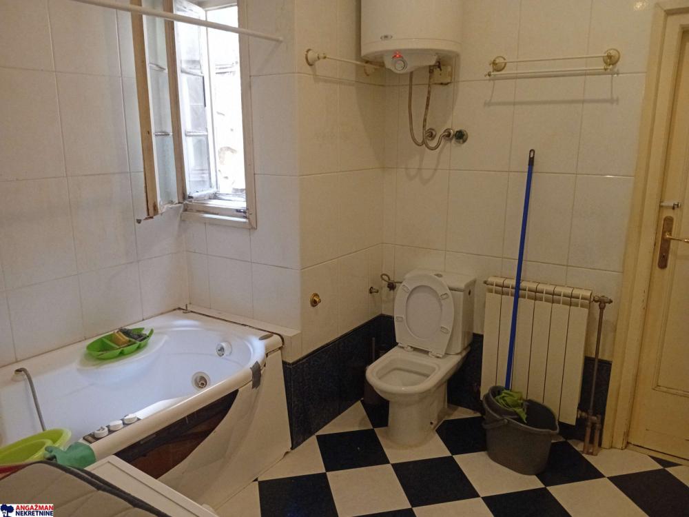 Slika 8 - Strahinjića Bana, Petosoban stan na prodaju, 130m2, 680.000€